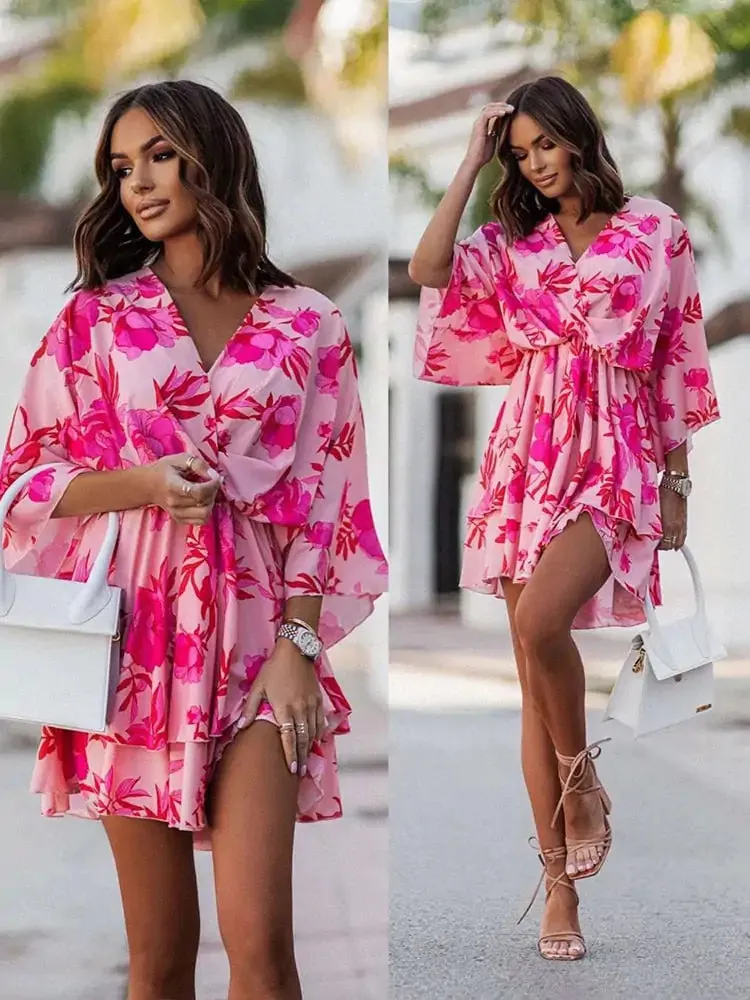 Chic Women’s Summer Floral V-Neck - Perfect for Warm Weather Style